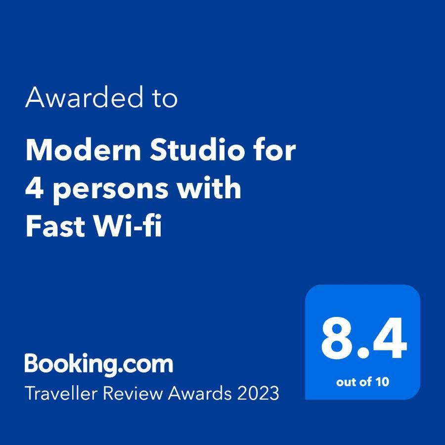 Modern For 4 Persons With Fast Wi-fi Apartment *